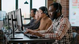 Cómo optimizar tu call center con el software adecuado: 6 funciones y 4 ventajas