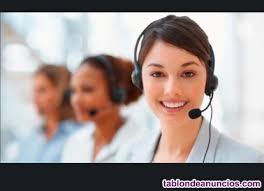 Teleoperadora en Madrid y Barcelona: ¿Qué formación se necesita y qué salarios se pagan?