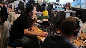 ¿Cuánto cobra un teleoperador de 25 horas semanales?