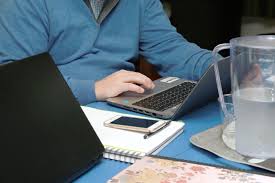 Teletrabajo en Teleoperadoras: qué es, cómo funciona y qué ventajas tiene